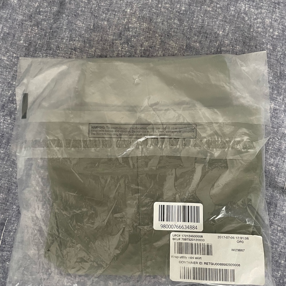 NWT Gap Wrap Utility Skirt - Picture 2 of 4